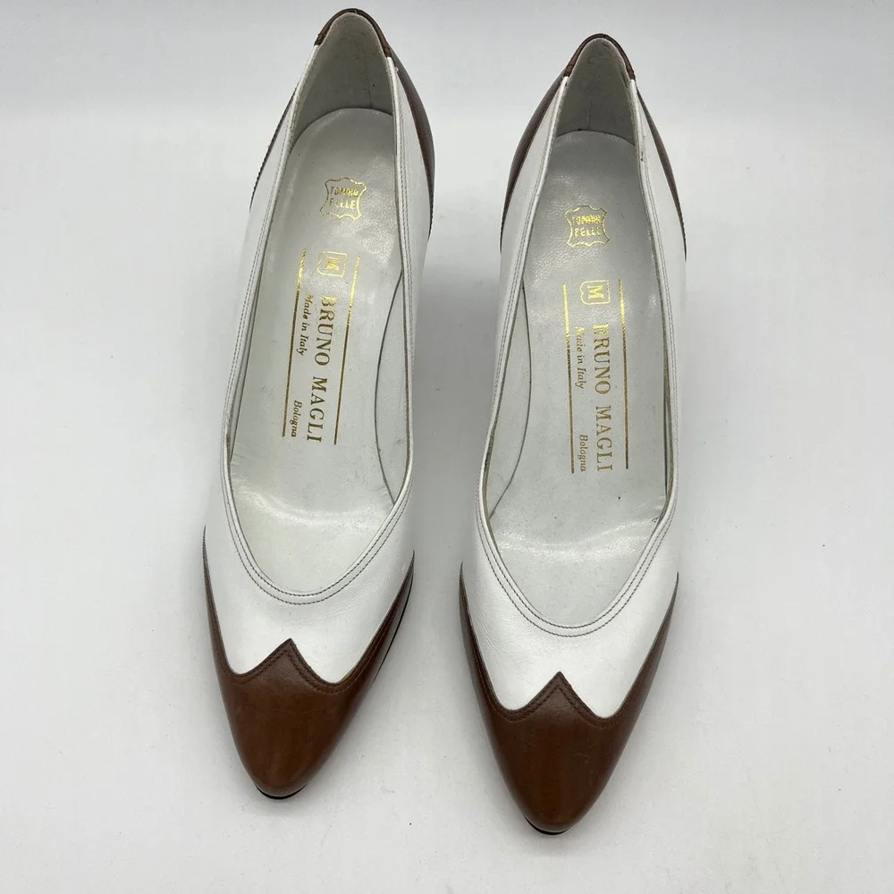 Bruno Magli Leather‎ Pumps Heels Brown White Pointed Toe Italy Size 6 AA